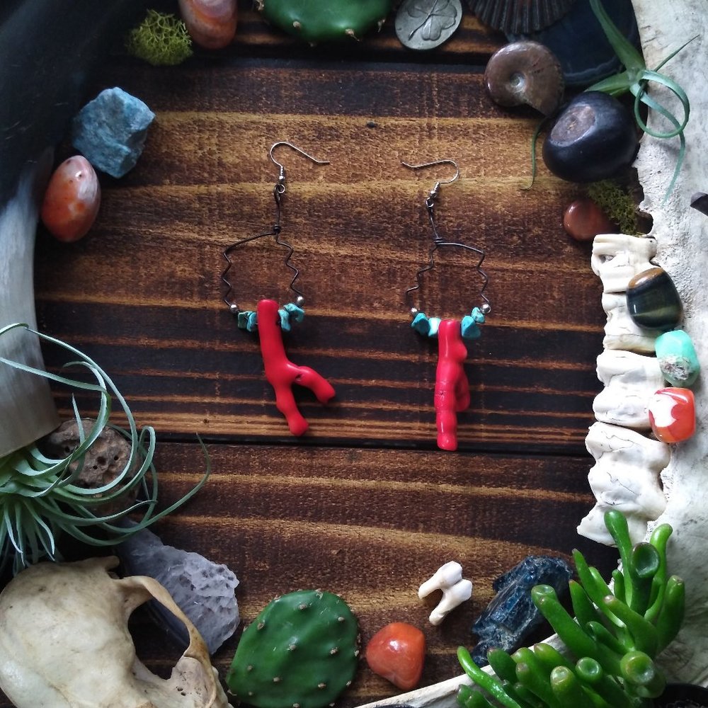 🖤 Nita Red Coral statement earrings